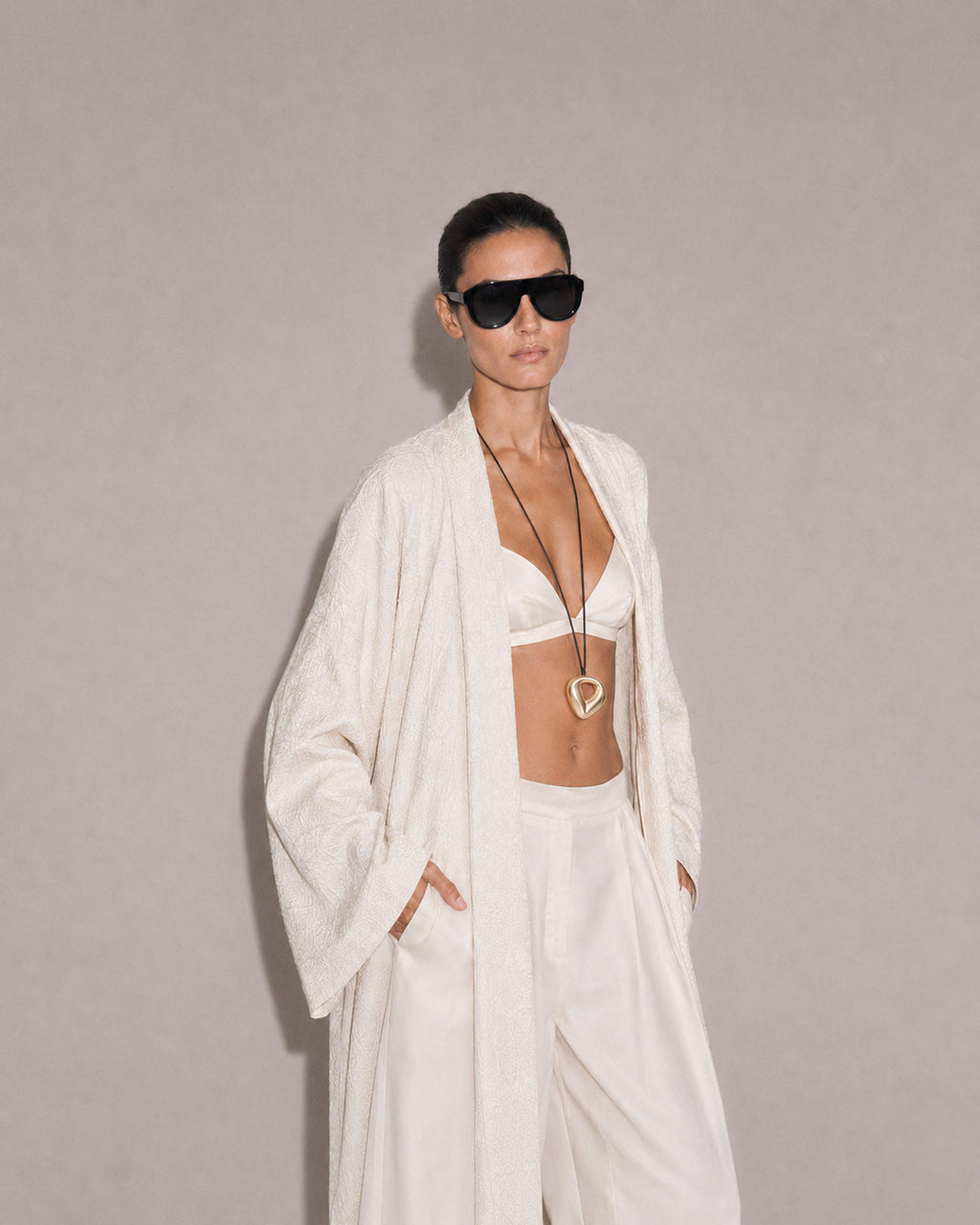 AMÉA Jacquard Kimono 
